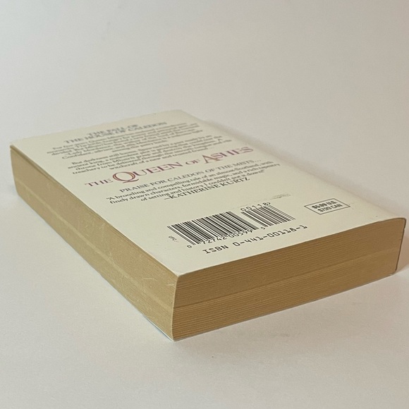 4/$10 Vintage 90s Novel The Queen of Ashes Fantasy Historical Romance, Like New - Picture 5 of 5
